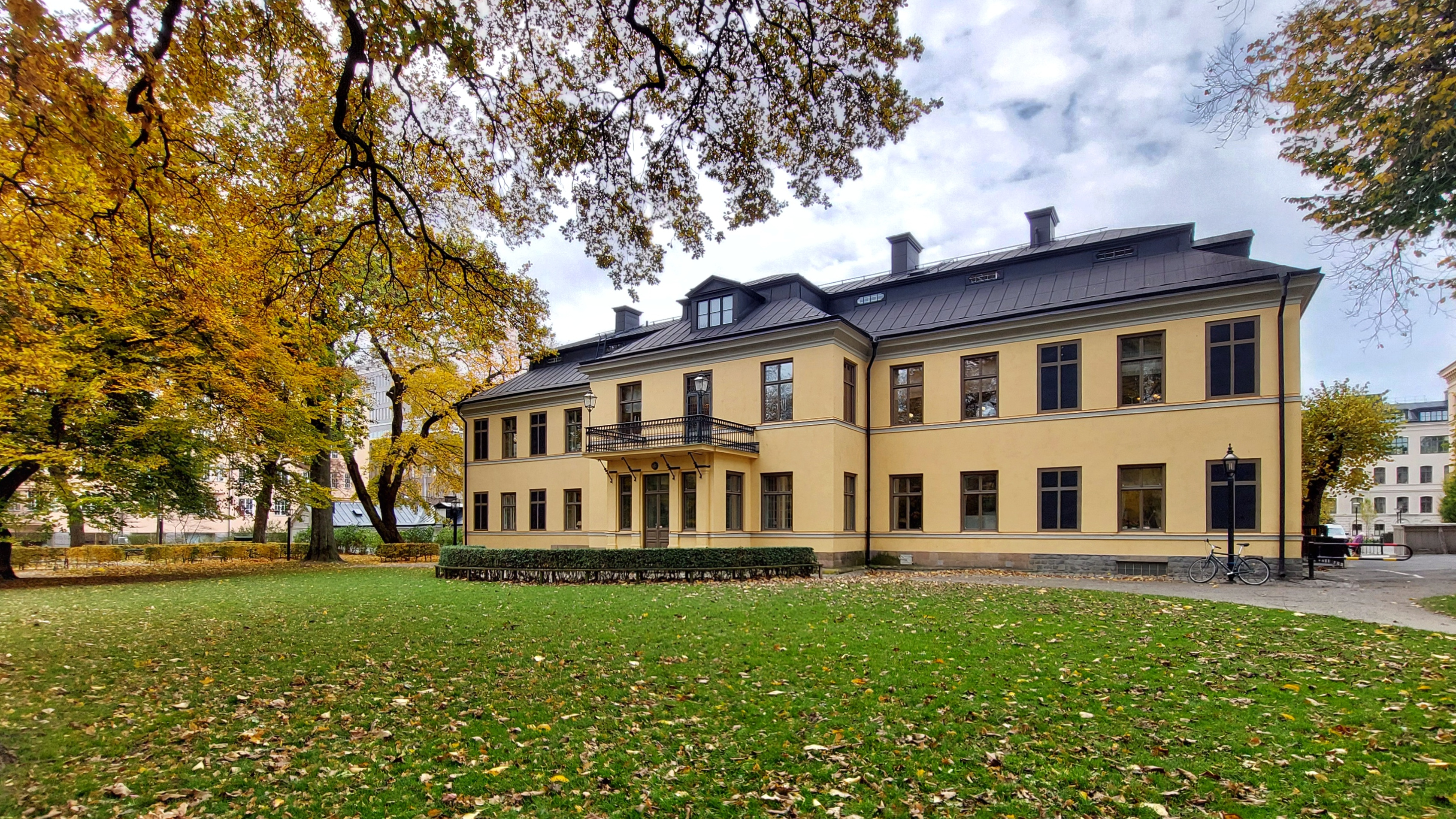 Scheffler Palace & Spökparken